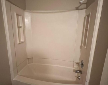 205 Bernard Ct - Photo Thumbnail 33