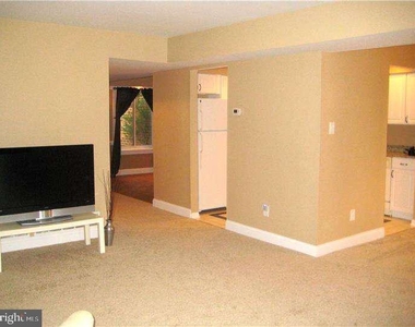 205 Bernard Ct - Photo Thumbnail 8