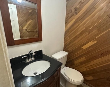 205 Bernard Ct - Photo Thumbnail 34