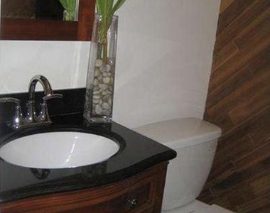 205 Bernard Ct - Photo Thumbnail 6