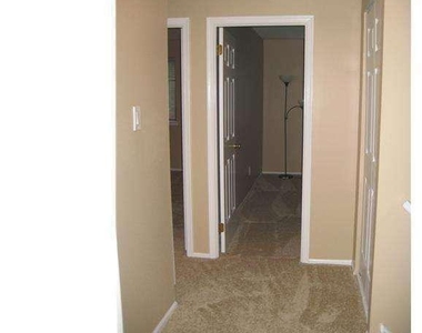 205 Bernard Ct - Photo Thumbnail 15
