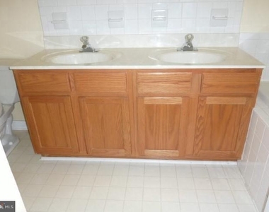 331 Galway Drive - Photo Thumbnail 24