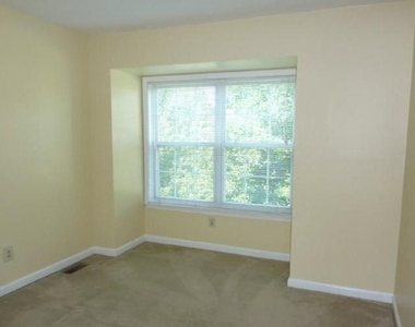 331 Galway Drive - Photo Thumbnail 30
