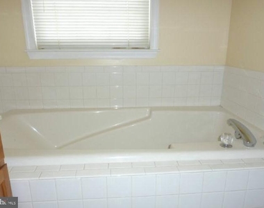 331 Galway Drive - Photo Thumbnail 26