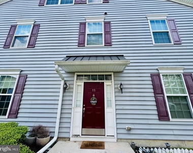 11 Morris Lane - Photo Thumbnail 1