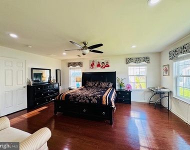 11 Morris Lane - Photo Thumbnail 11