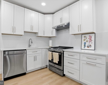 132 Jackson Street - Photo Thumbnail 10