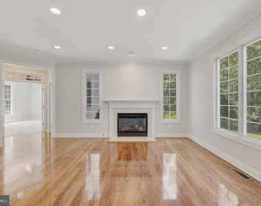 9 Timber Green Court - Photo Thumbnail 7