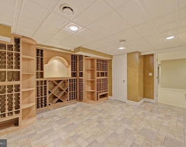 9 Timber Green Court - Photo Thumbnail 23