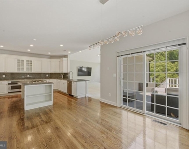 9 Timber Green Court - Photo Thumbnail 14