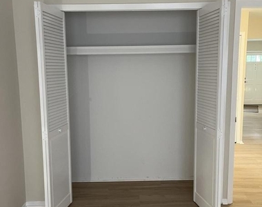 12709 Marquette Lane - Photo Thumbnail 32