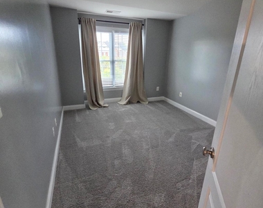 4121 Chariot Way - Photo Thumbnail 17