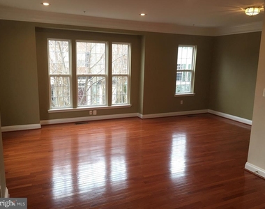 2122 Darcy Green Place - Photo Thumbnail 3