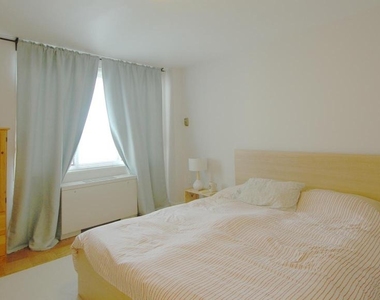 10201 Grosvenor Place - Photo Thumbnail 5