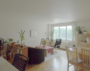10201 Grosvenor Place - Photo Thumbnail 2