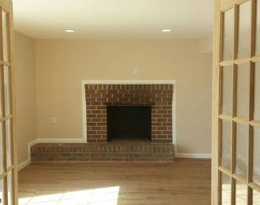 9221 W Stayman Drive W - Photo Thumbnail 10