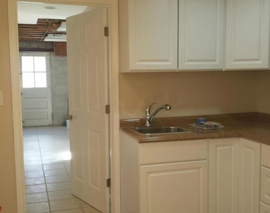 9221 W Stayman Drive W - Photo Thumbnail 13