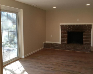 9221 W Stayman Drive W - Photo Thumbnail 11