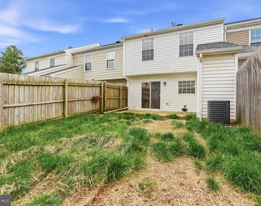 5735 Sunset View Lane - Photo Thumbnail 34