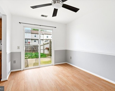 5735 Sunset View Lane - Photo Thumbnail 13