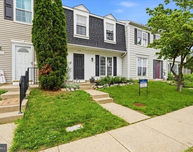 5735 Sunset View Lane - Photo Thumbnail 1