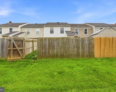 5735 Sunset View Lane - Photo Thumbnail 31