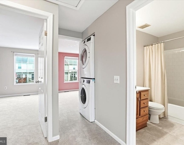 5735 Sunset View Lane - Photo Thumbnail 16