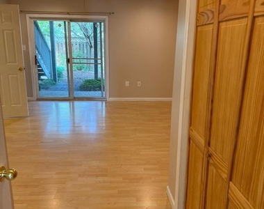 2424 Wynfield Court - Photo Thumbnail 21