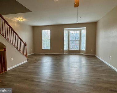 2424 Wynfield Court - Photo Thumbnail 6