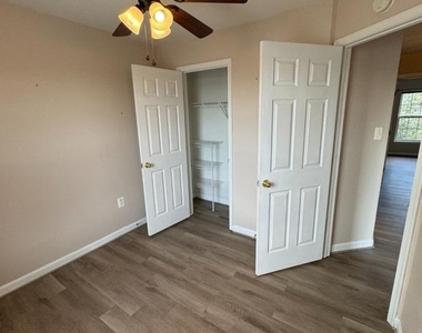 2424 Wynfield Court - Photo Thumbnail 16