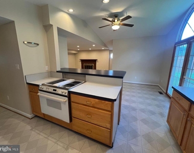 5 Madison Mills Court - Photo Thumbnail 9