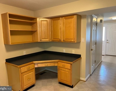 5 Madison Mills Court - Photo Thumbnail 10