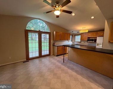 5 Madison Mills Court - Photo Thumbnail 4