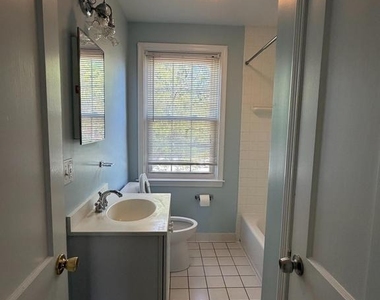 831 Bosley Avenue - Photo Thumbnail 10