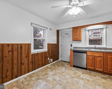 1437 Towson Street - Photo Thumbnail 6