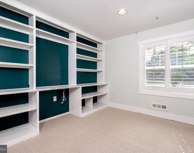 102 Sycamore Road - Photo Thumbnail 22