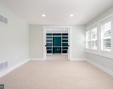 102 Sycamore Road - Photo Thumbnail 20