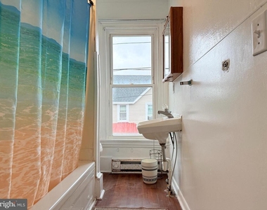 200 Se Se 2nd Street - Photo Thumbnail 9