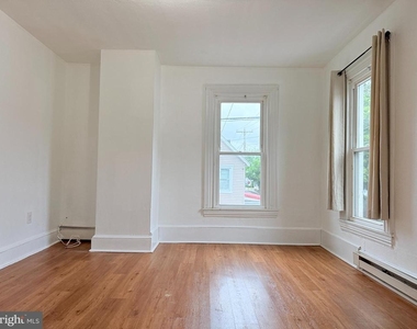 200 Se Se 2nd Street - Photo Thumbnail 8