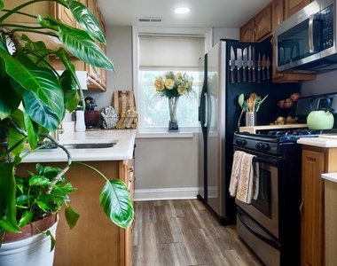 912 Barnaby Street Se - Photo Thumbnail 8