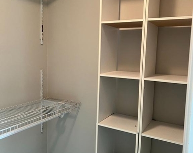 912 Barnaby Street Se - Photo Thumbnail 24