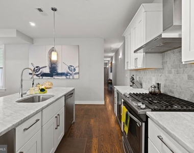 417 Randolph Street Nw - Photo Thumbnail 15
