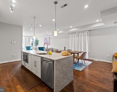 417 Randolph Street Nw - Photo Thumbnail 16