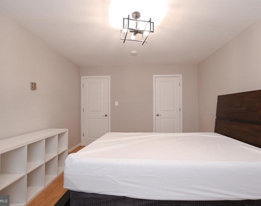 2725 39th Street Nw - Photo Thumbnail 11