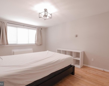 2725 39th Street Nw - Photo Thumbnail 10