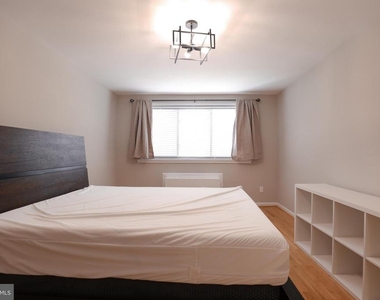 2725 39th Street Nw - Photo Thumbnail 9