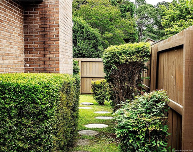 4607 Hoe Court - Photo Thumbnail 3