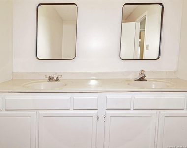 4607 Hoe Court - Photo Thumbnail 24