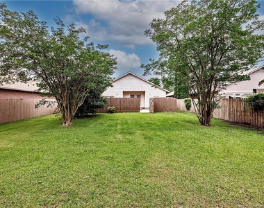 4607 Hoe Court - Photo Thumbnail 7