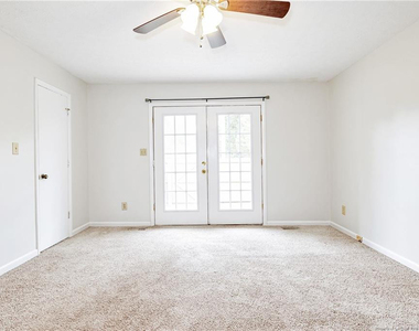 4607 Hoe Court - Photo Thumbnail 22